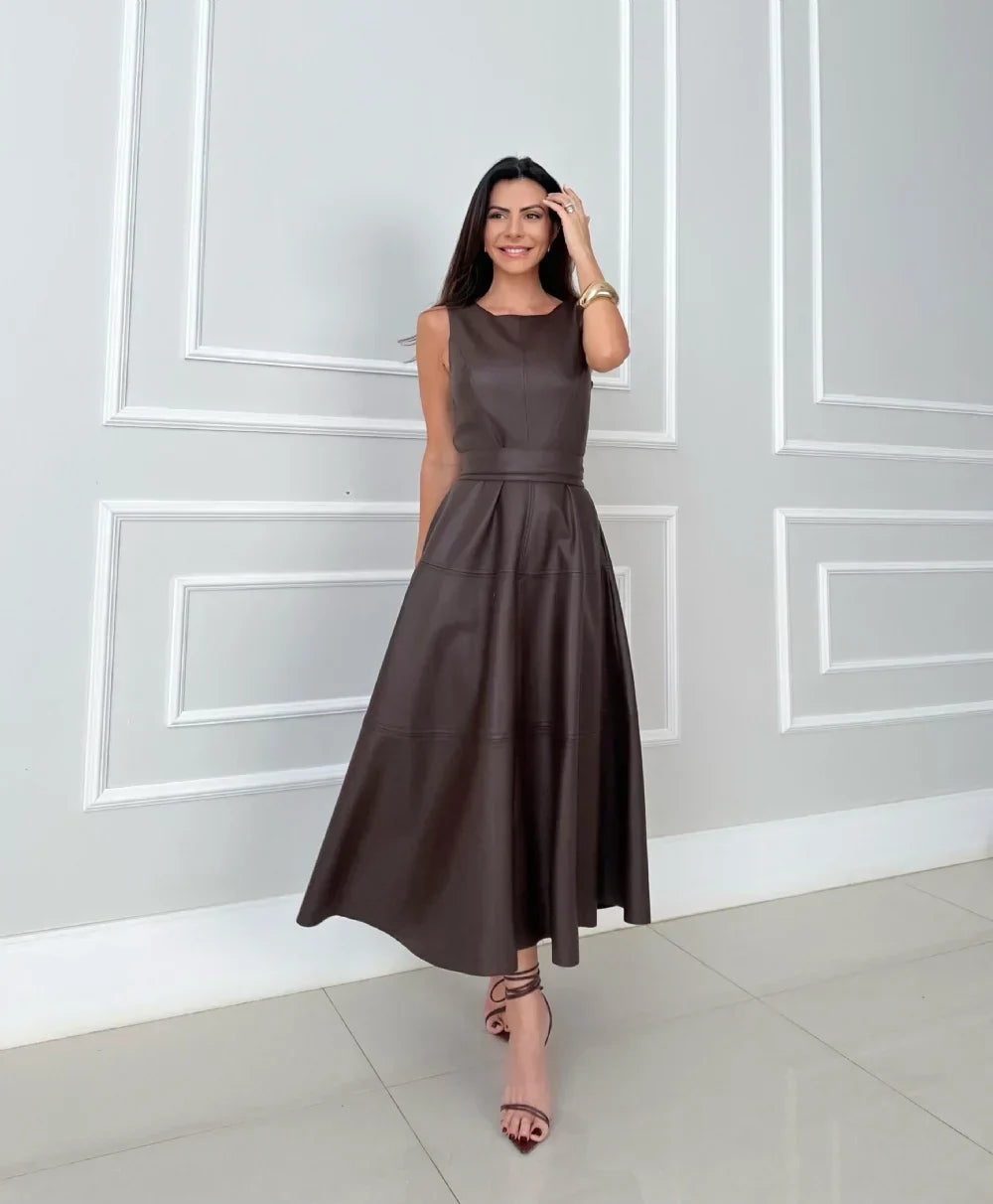Luise – Elegantes Midi-Kunstlederkleid