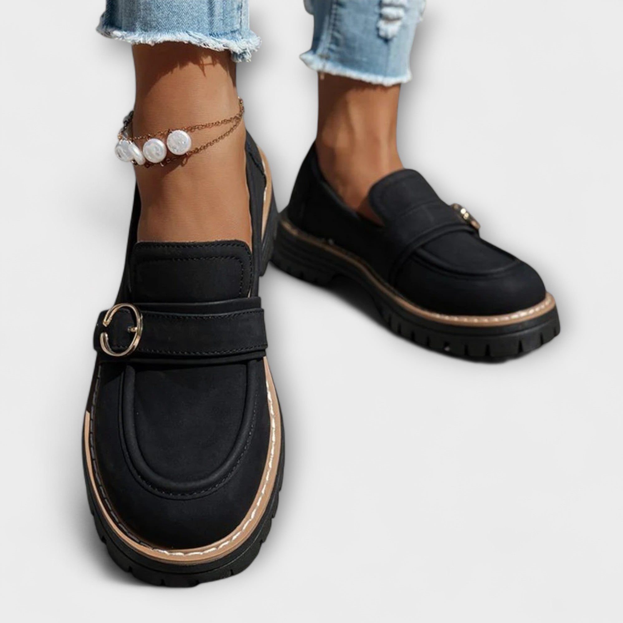 Lora – Legere Slipper mit Runde Spitze