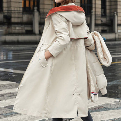 Clara – Elegante Winterjacke mit Kapuze und Kunstpelzkragen